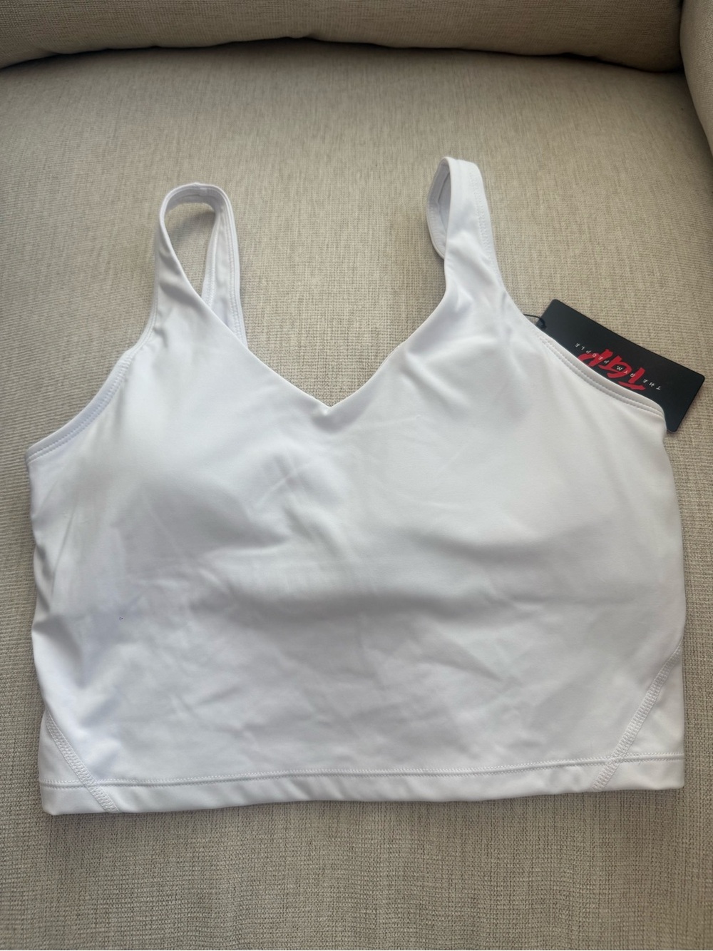 Seamless White Crop Sports Bralette - Comfortable Support